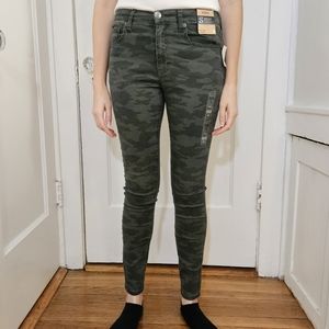 Aeropostale Pants 4R Women's High Rise Jegging Camo Pants Army Pants Green Pants